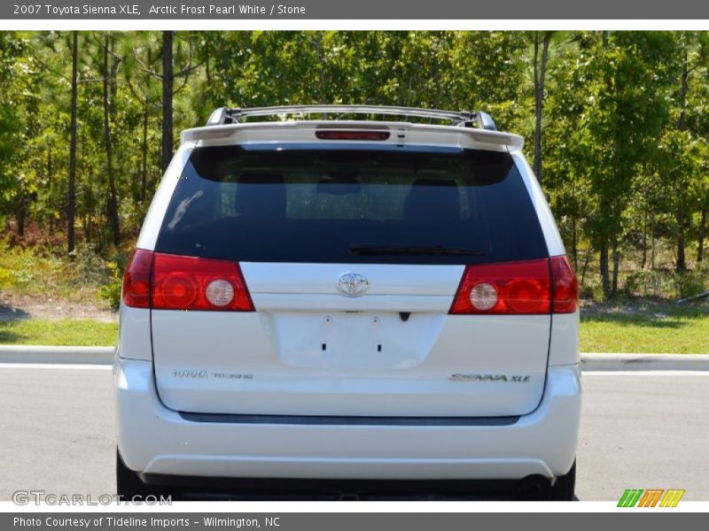 Arctic Frost Pearl White / Stone 2007 Toyota Sienna XLE