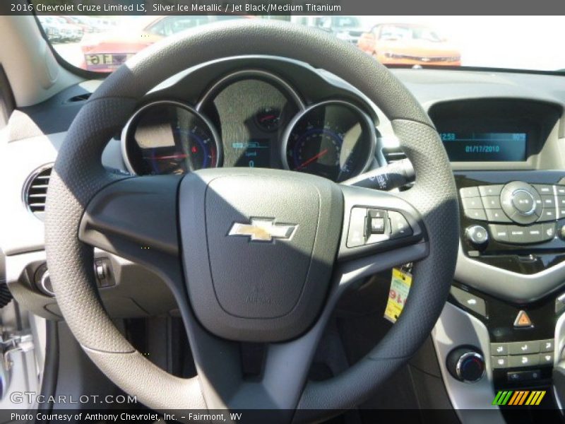 Silver Ice Metallic / Jet Black/Medium Titanium 2016 Chevrolet Cruze Limited LS