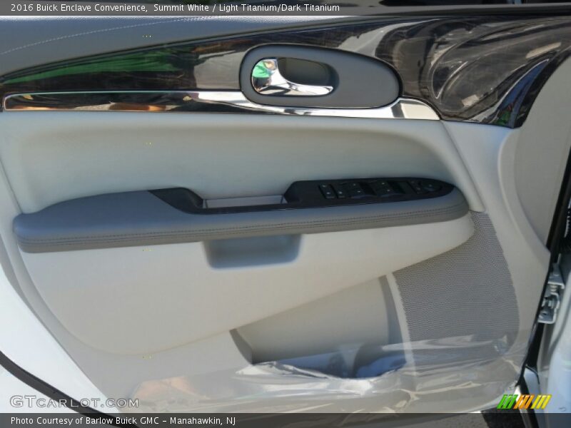 Summit White / Light Titanium/Dark Titanium 2016 Buick Enclave Convenience