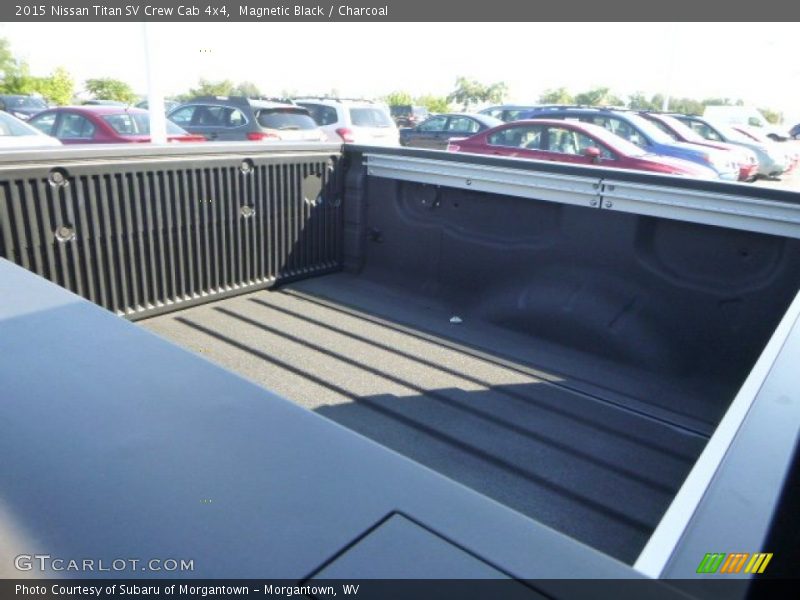 Magnetic Black / Charcoal 2015 Nissan Titan SV Crew Cab 4x4