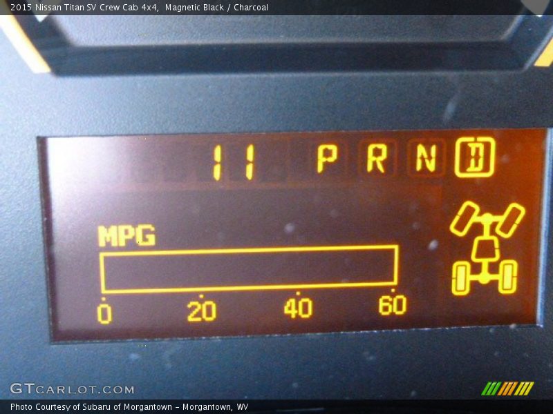 Magnetic Black / Charcoal 2015 Nissan Titan SV Crew Cab 4x4