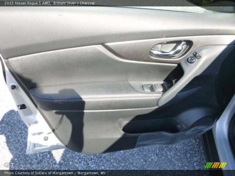 Brilliant Silver / Charcoal 2015 Nissan Rogue S AWD