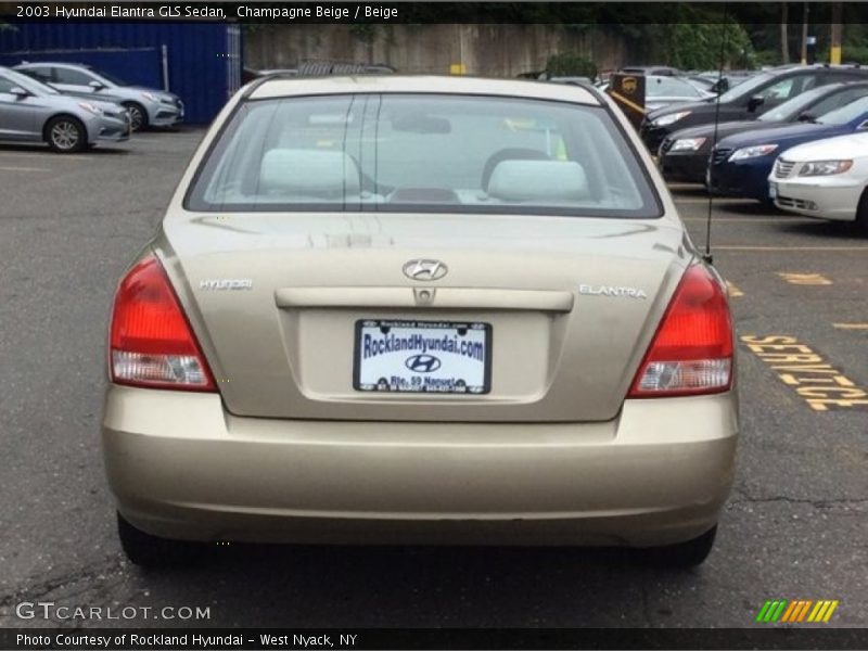 Champagne Beige / Beige 2003 Hyundai Elantra GLS Sedan