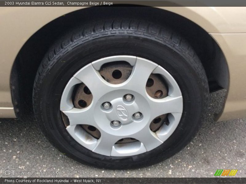 Champagne Beige / Beige 2003 Hyundai Elantra GLS Sedan