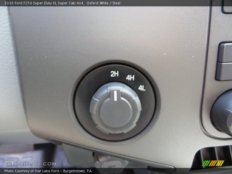 Controls of 2016 F250 Super Duty XL Super Cab 4x4