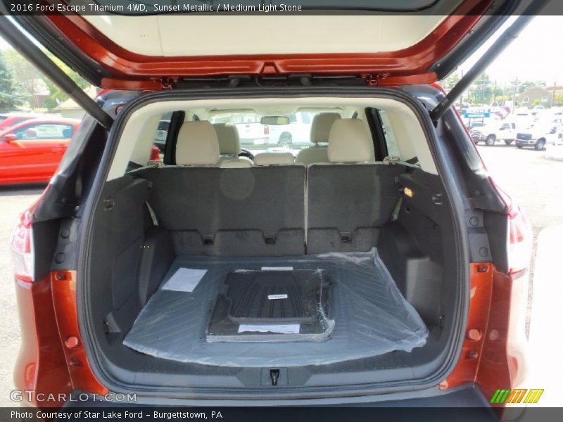  2016 Escape Titanium 4WD Trunk