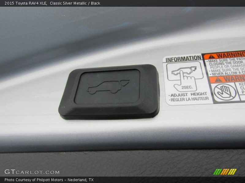 Classic Silver Metallic / Black 2015 Toyota RAV4 XLE