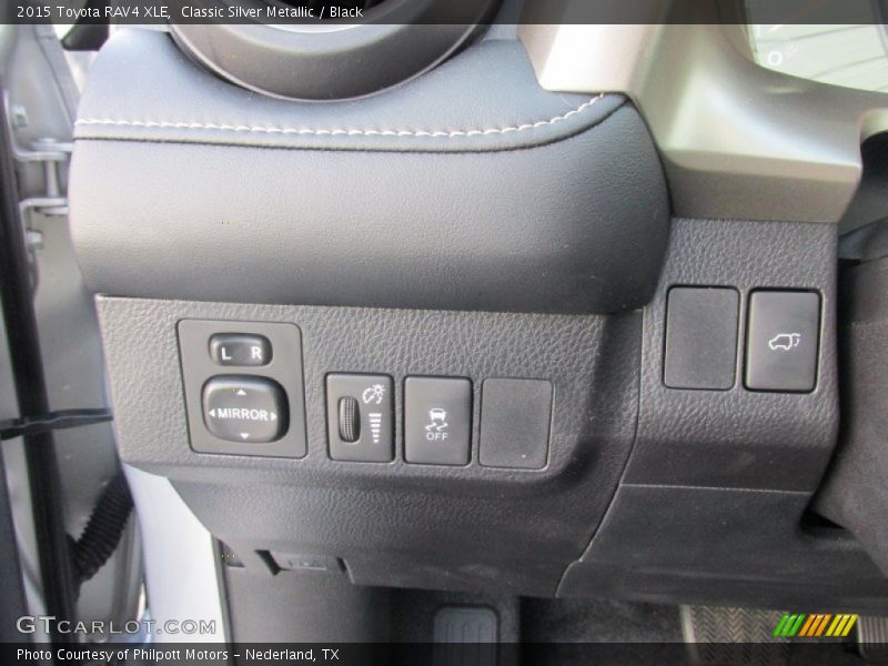 Classic Silver Metallic / Black 2015 Toyota RAV4 XLE