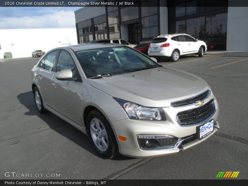 Champagne Silver Metallic / Jet Black 2016 Chevrolet Cruze Limited LT