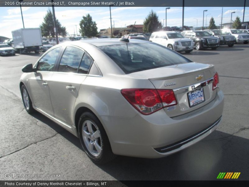 Champagne Silver Metallic / Jet Black 2016 Chevrolet Cruze Limited LT