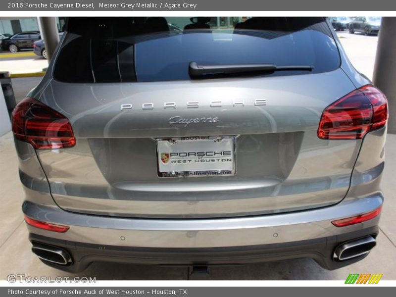 Meteor Grey Metallic / Agate Grey 2016 Porsche Cayenne Diesel