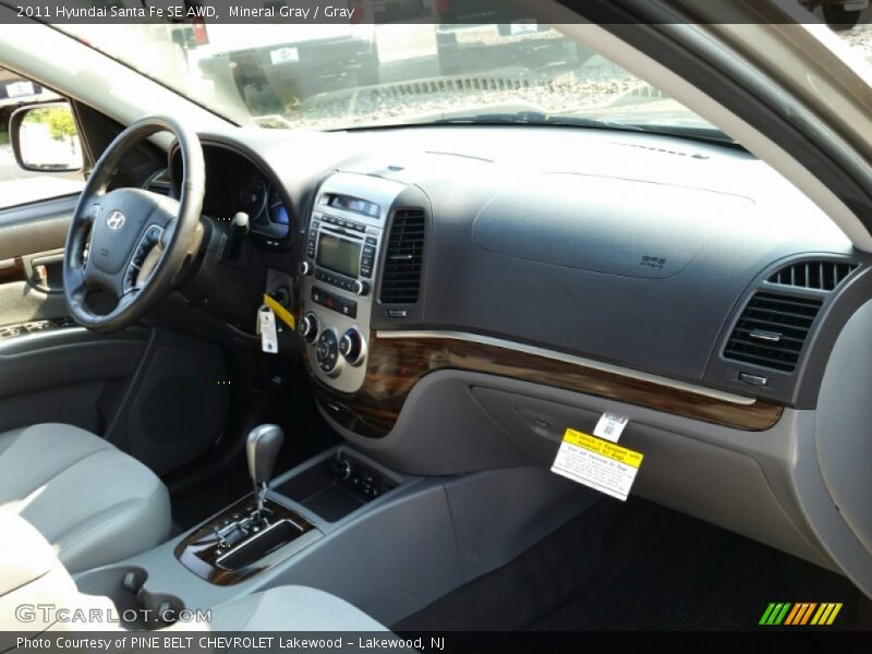Mineral Gray / Gray 2011 Hyundai Santa Fe SE AWD