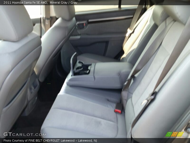 Mineral Gray / Gray 2011 Hyundai Santa Fe SE AWD