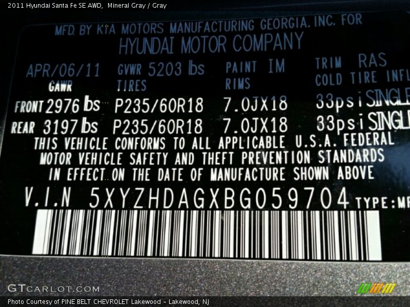 Mineral Gray / Gray 2011 Hyundai Santa Fe SE AWD