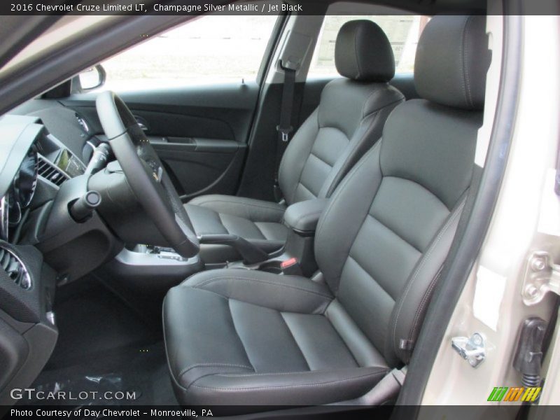 Champagne Silver Metallic / Jet Black 2016 Chevrolet Cruze Limited LT