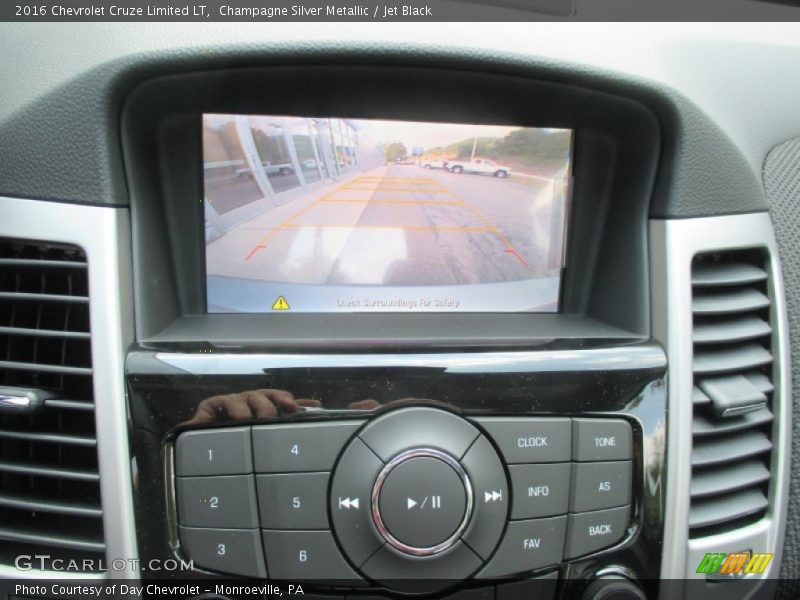 Champagne Silver Metallic / Jet Black 2016 Chevrolet Cruze Limited LT