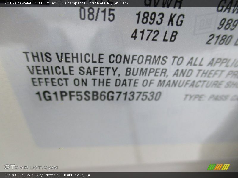 Champagne Silver Metallic / Jet Black 2016 Chevrolet Cruze Limited LT