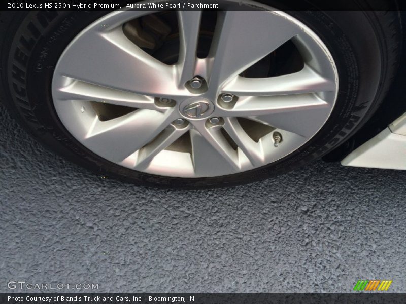 Aurora White Pearl / Parchment 2010 Lexus HS 250h Hybrid Premium