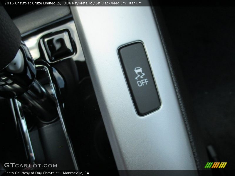 Blue Ray Metallic / Jet Black/Medium Titanium 2016 Chevrolet Cruze Limited LS
