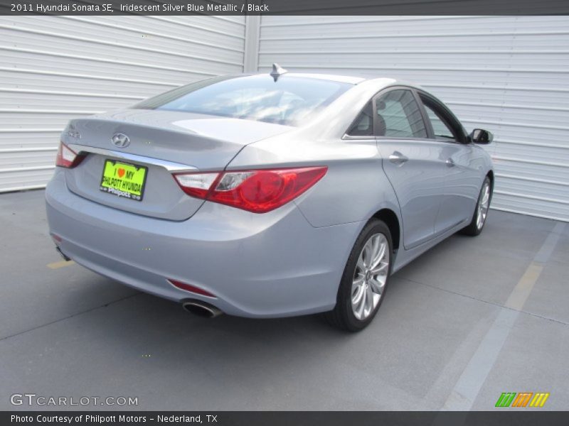 Iridescent Silver Blue Metallic / Black 2011 Hyundai Sonata SE