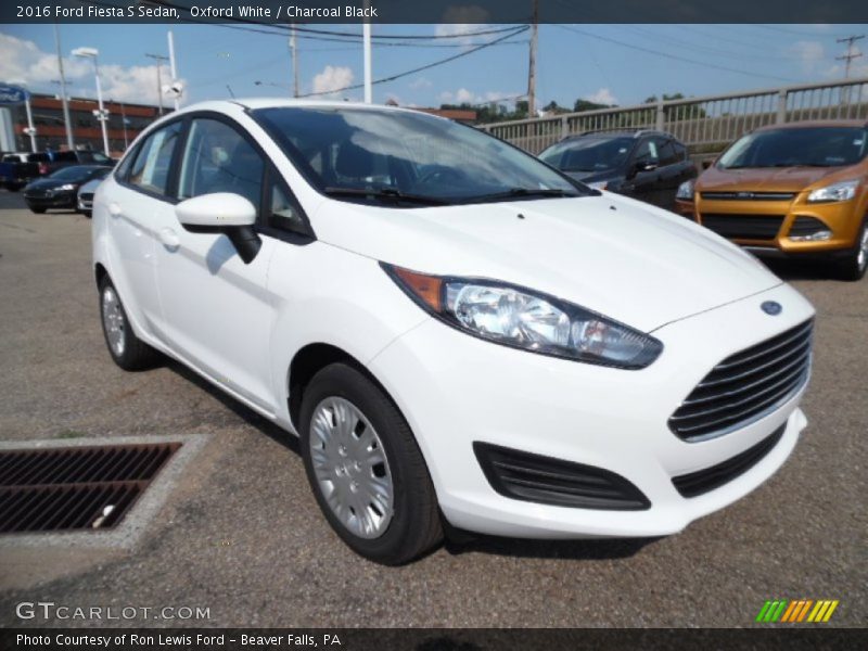 Front 3/4 View of 2016 Fiesta S Sedan