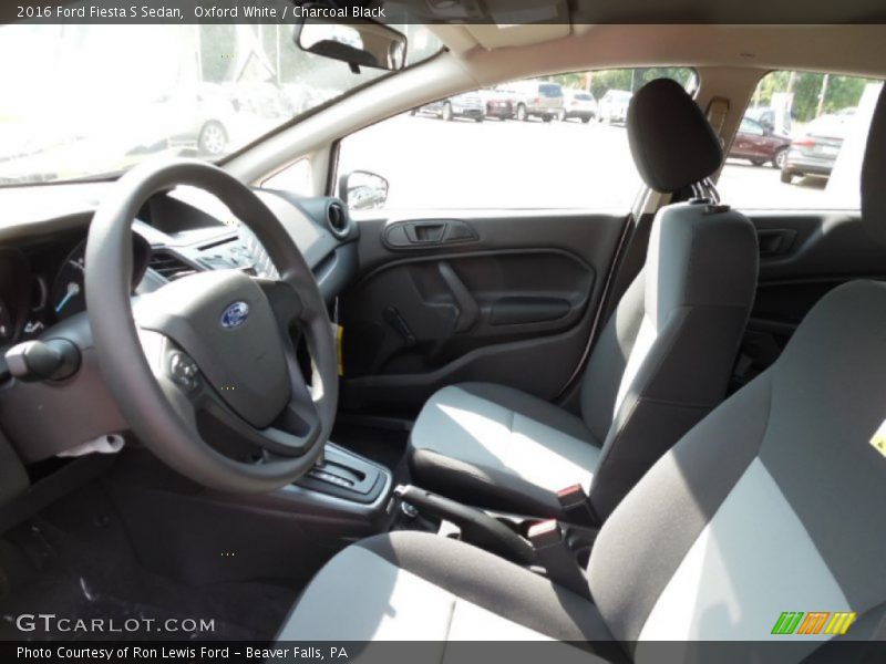 Oxford White / Charcoal Black 2016 Ford Fiesta S Sedan