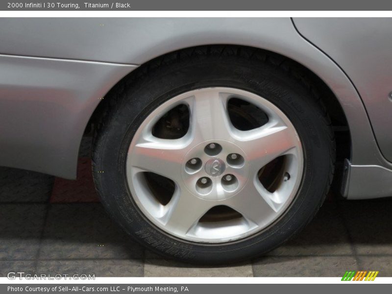 Titanium / Black 2000 Infiniti I 30 Touring