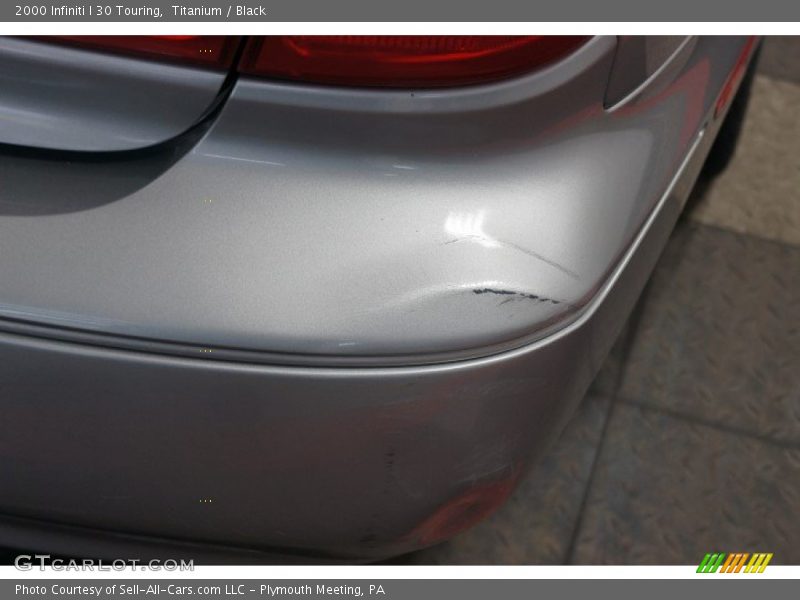 Titanium / Black 2000 Infiniti I 30 Touring