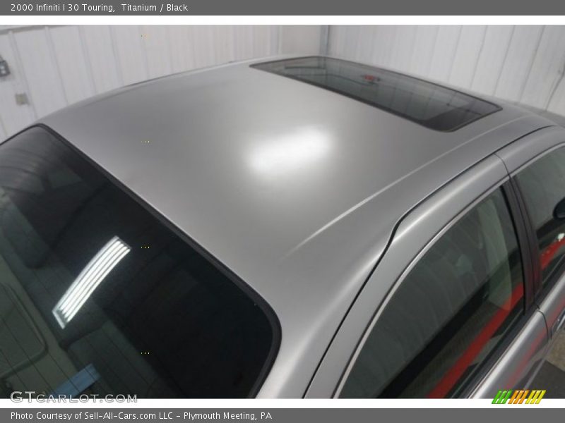 Titanium / Black 2000 Infiniti I 30 Touring