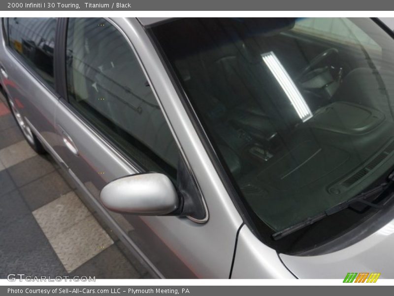 Titanium / Black 2000 Infiniti I 30 Touring
