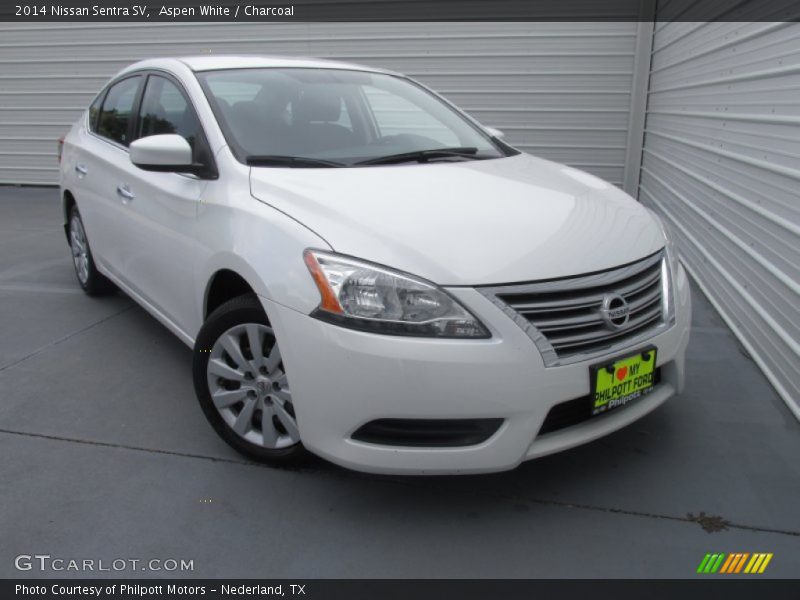 Aspen White / Charcoal 2014 Nissan Sentra SV