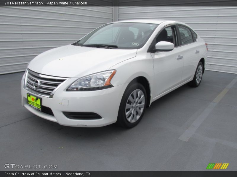 Aspen White / Charcoal 2014 Nissan Sentra SV