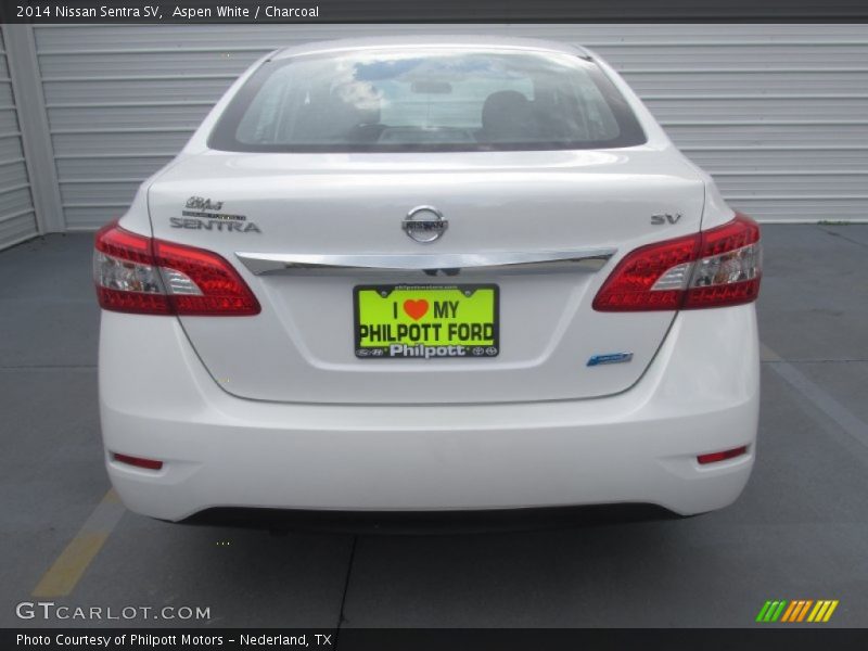 Aspen White / Charcoal 2014 Nissan Sentra SV