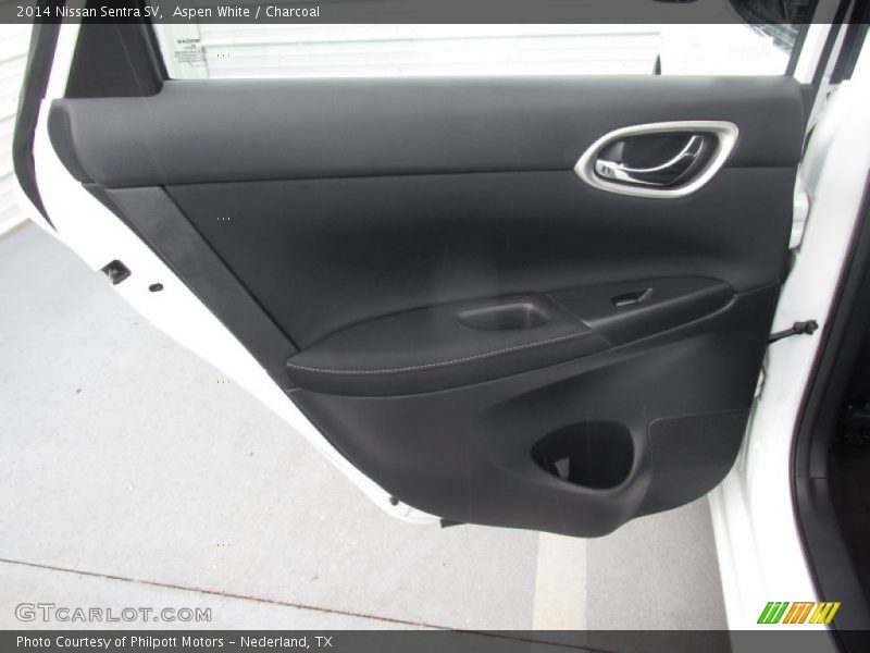 Aspen White / Charcoal 2014 Nissan Sentra SV