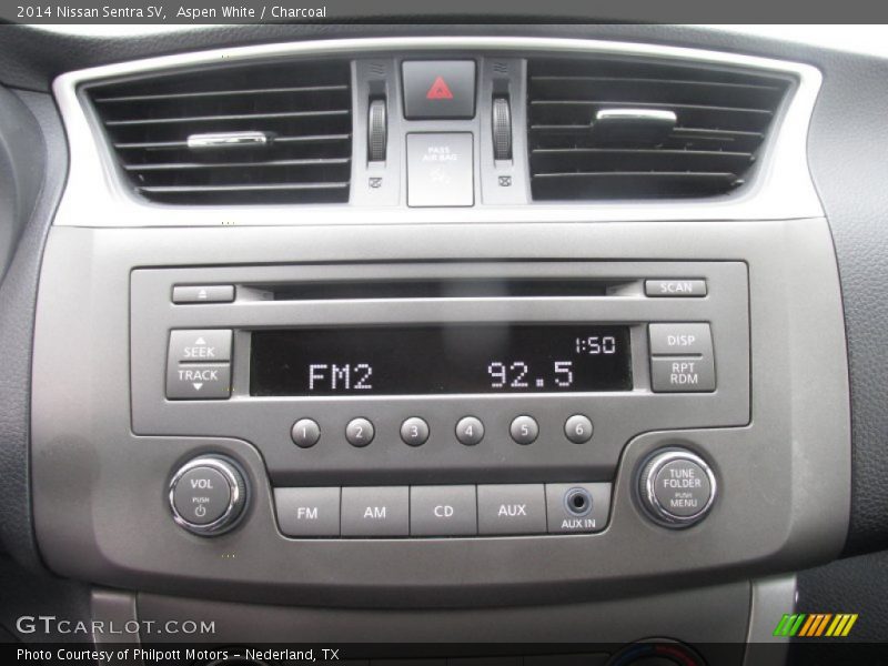 Aspen White / Charcoal 2014 Nissan Sentra SV