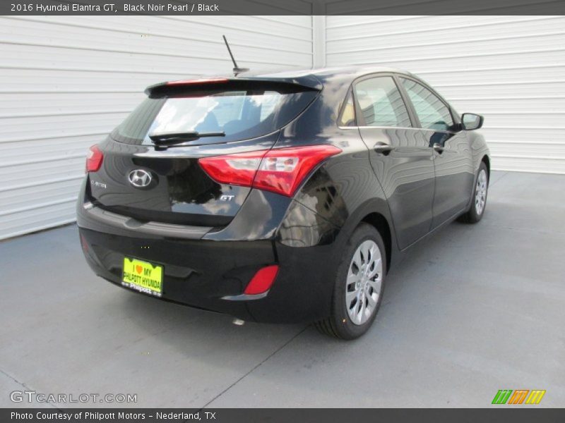 Black Noir Pearl / Black 2016 Hyundai Elantra GT