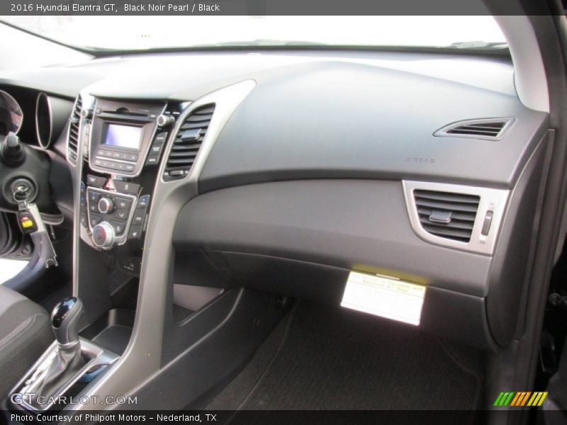 Black Noir Pearl / Black 2016 Hyundai Elantra GT