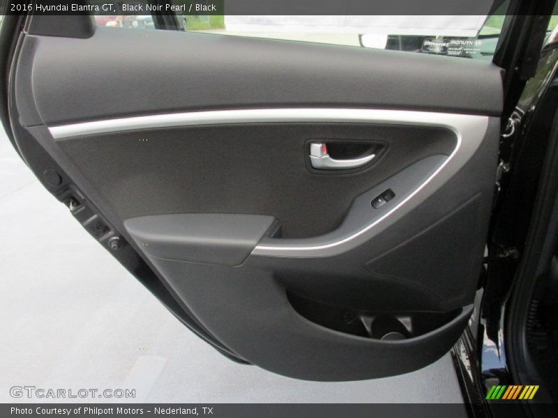 Black Noir Pearl / Black 2016 Hyundai Elantra GT