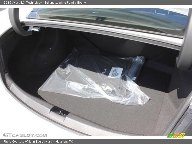 Bellanova White Pearl / Ebony 2016 Acura ILX Technology