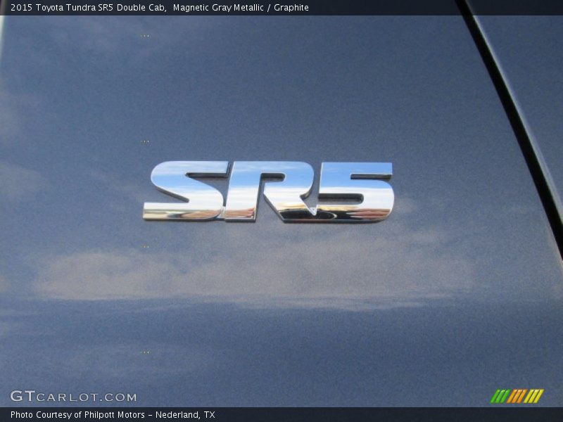 Magnetic Gray Metallic / Graphite 2015 Toyota Tundra SR5 Double Cab