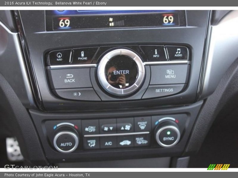 Bellanova White Pearl / Ebony 2016 Acura ILX Technology