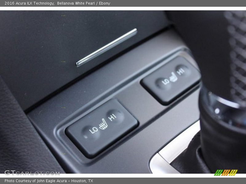 Bellanova White Pearl / Ebony 2016 Acura ILX Technology
