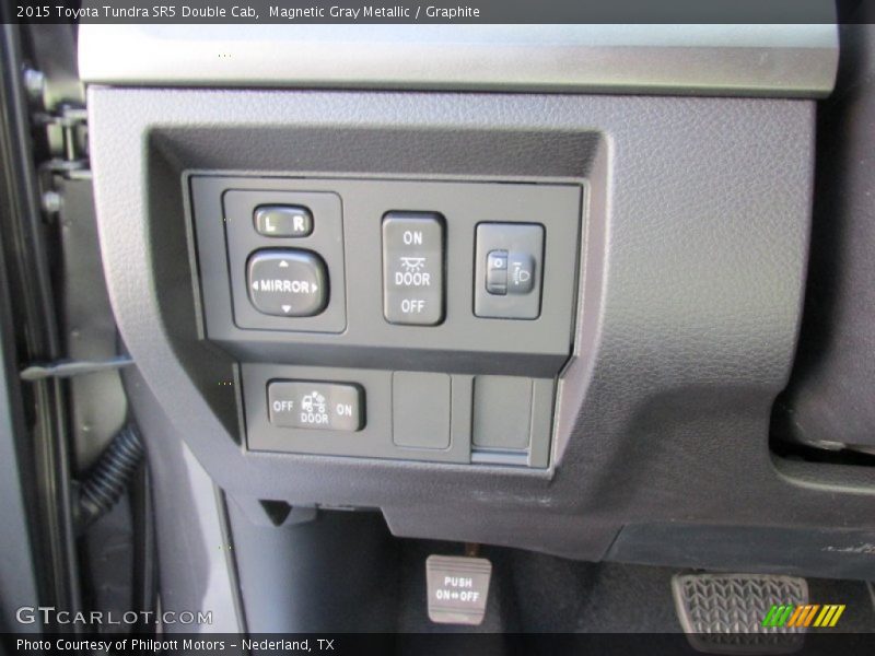 Magnetic Gray Metallic / Graphite 2015 Toyota Tundra SR5 Double Cab
