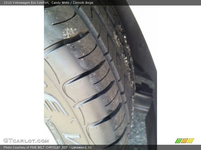 Candy White / Cornsilk Beige 2010 Volkswagen Eos Komfort