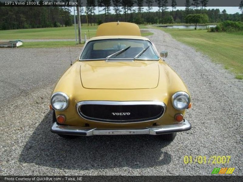 Safari Yellow / Black 1971 Volvo 1800 E
