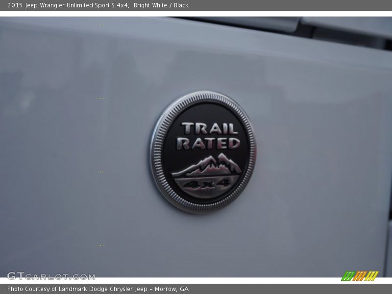 Bright White / Black 2015 Jeep Wrangler Unlimited Sport S 4x4