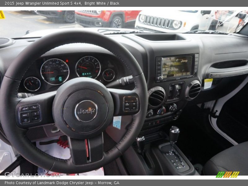 Bright White / Black 2015 Jeep Wrangler Unlimited Sport S 4x4