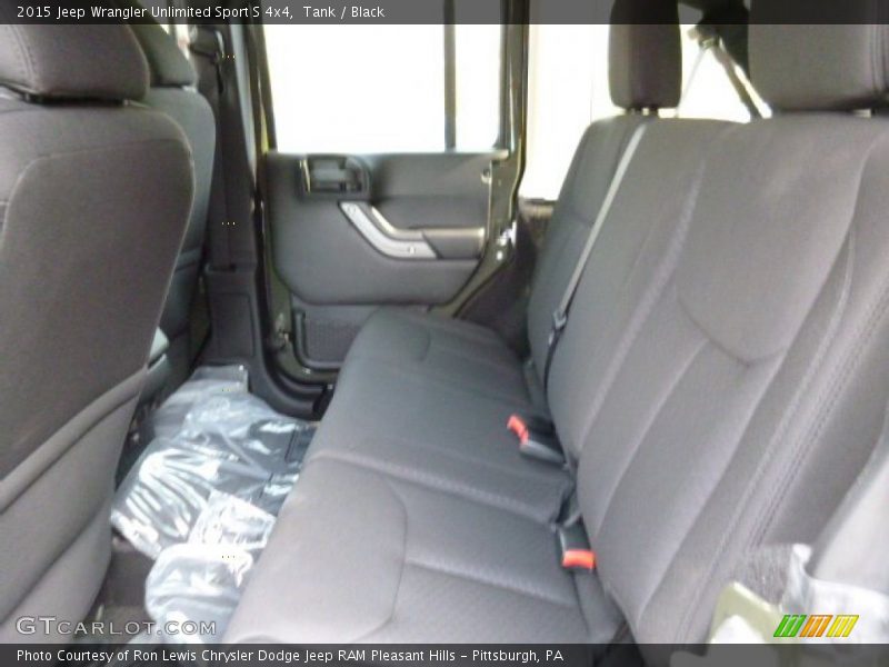 Tank / Black 2015 Jeep Wrangler Unlimited Sport S 4x4