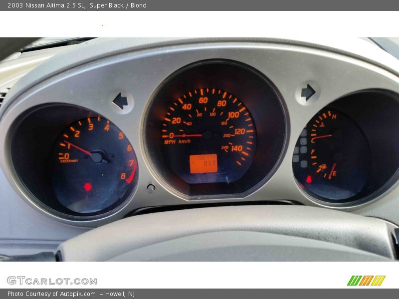 Super Black / Blond 2003 Nissan Altima 2.5 SL