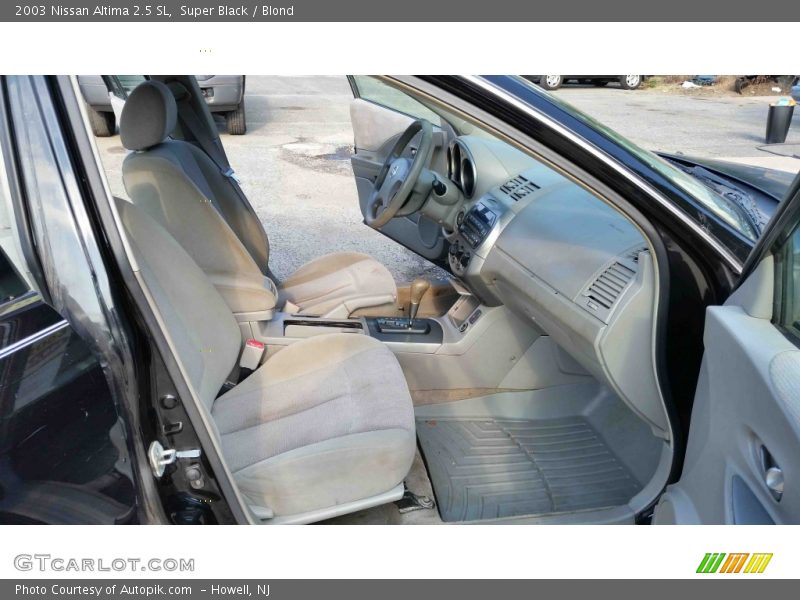 Super Black / Blond 2003 Nissan Altima 2.5 SL